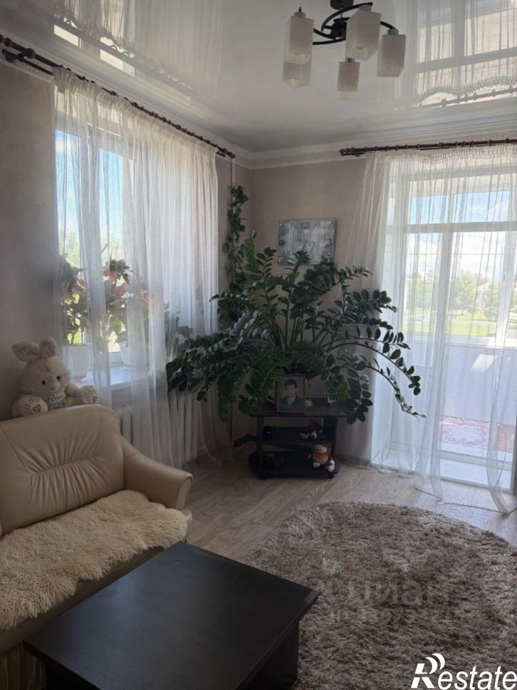 3-комн квартира улица Строителей, 12,  д. 12