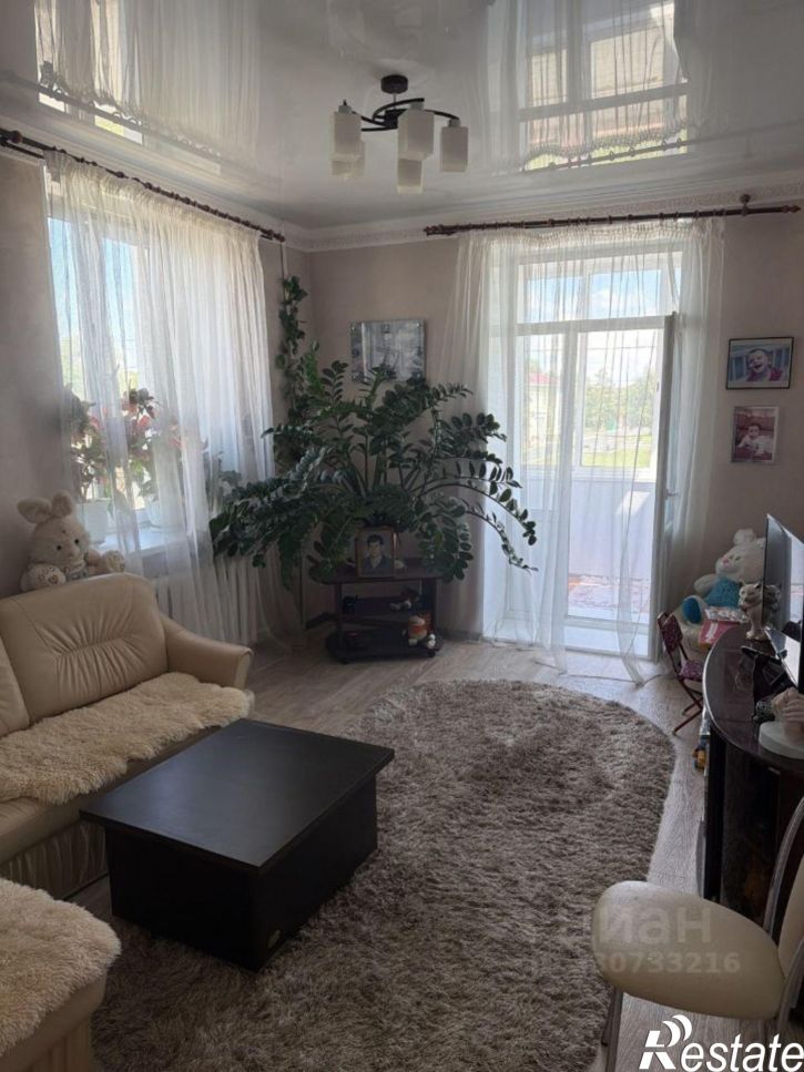 3-комн квартира улица Строителей, 12,  д. 12