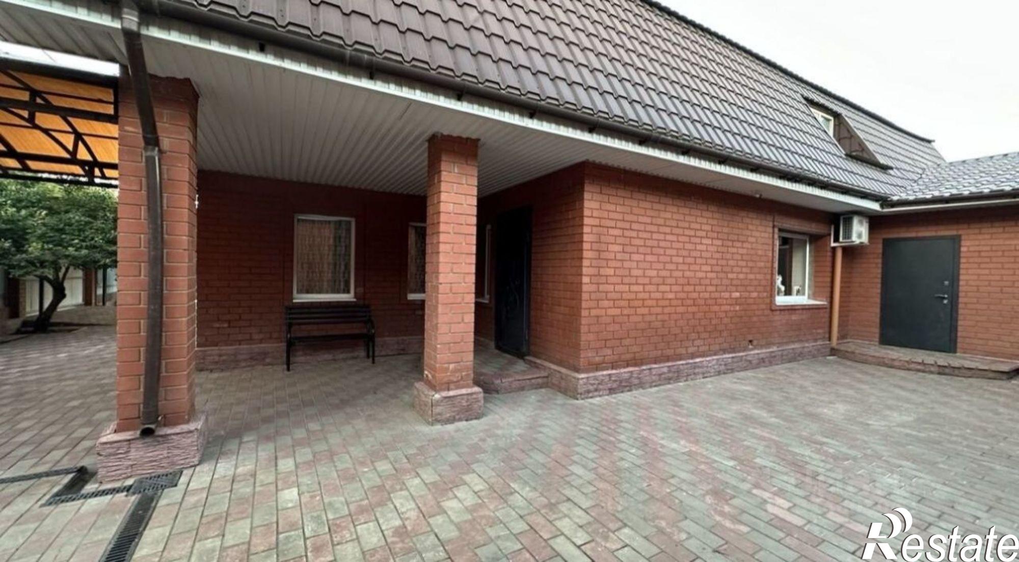 Купить дачу, дом, коттедж за 13 000 000 рублей на Литейный переулок, 11