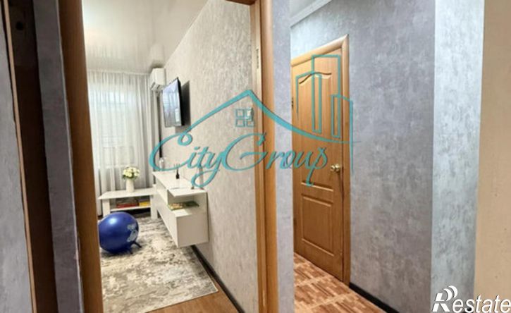 2-комн квартира улица Короленко, 144А,  д. 144А