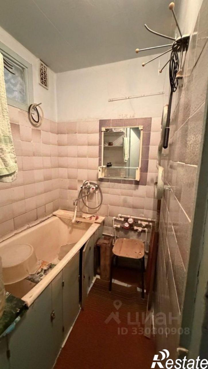2-комн квартира проспект Космонавтов, 14,  д. 14