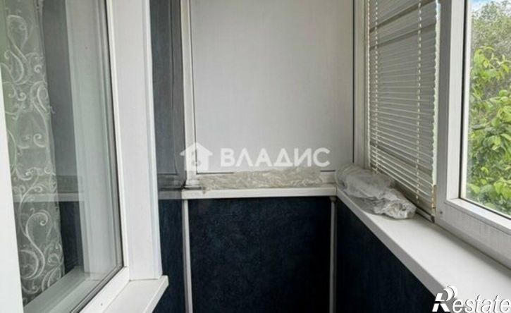 4-комн квартира улица Комарова, 16,  д. 16
