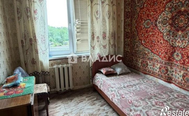 4-комн квартира улица Комарова, 16,  д. 16