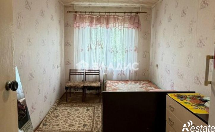 4-комн квартира улица Комарова, 16,  д. 16