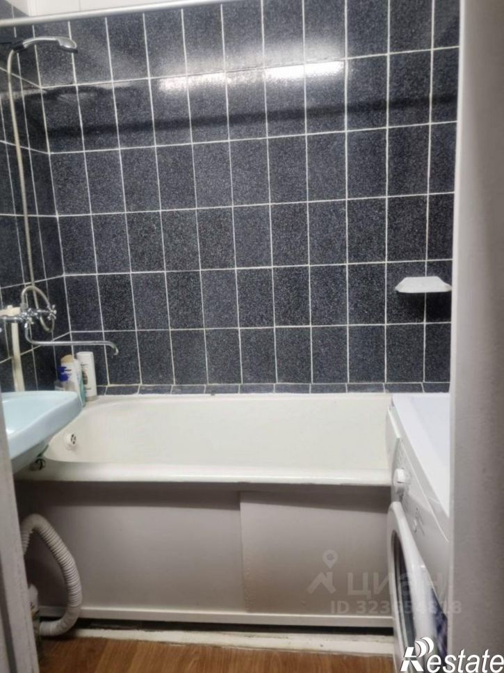3-комн квартира ул Попова, 4А,  д. 4А