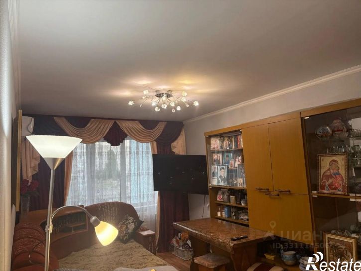 3-комн квартира Ялтинская улица, 90,  д. 90