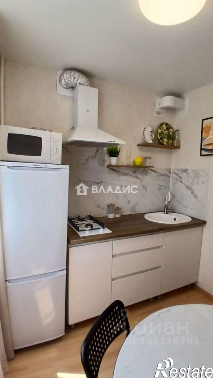 2-комн квартира улица Нефтяников, 6А,  д. 6А