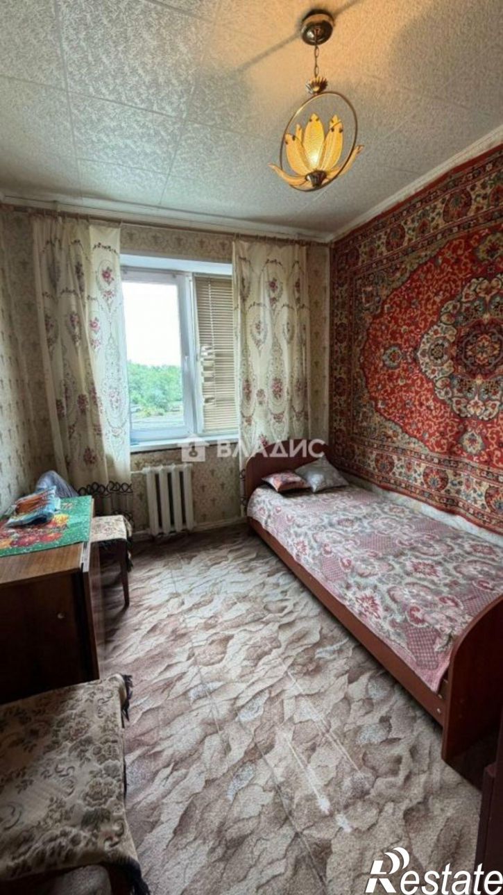 4-комн квартира ул Комарова, 16,  д. 16