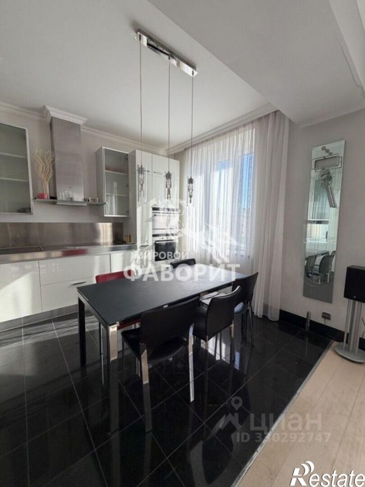 4-комн квартира улица Мира, 16,  д. 16