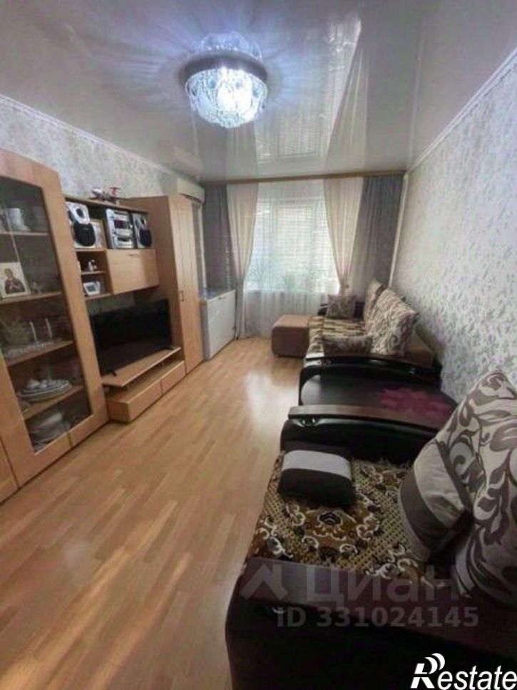 3-комн квартира Братская улица, 42,  д. 42