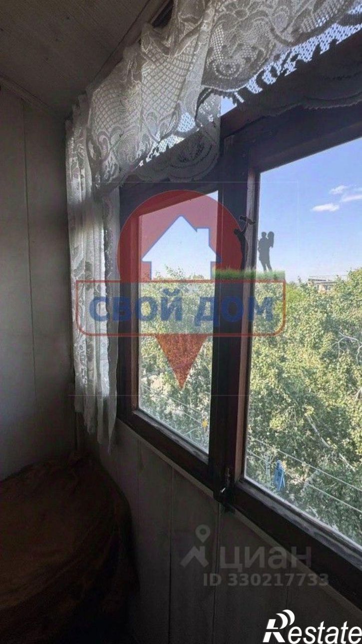 3-комн квартира ул Короленко, 136,  д. 136