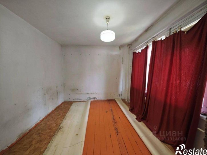 3-комн квартира улица Комарова, 14,  д. 14