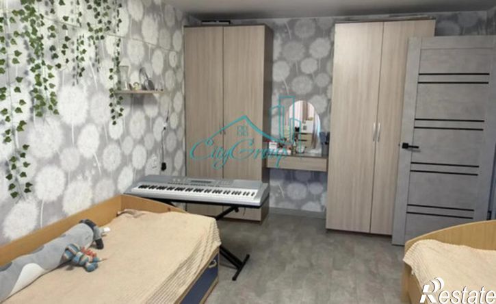 3-комн квартира мкр 6-й, 11,  д. 11