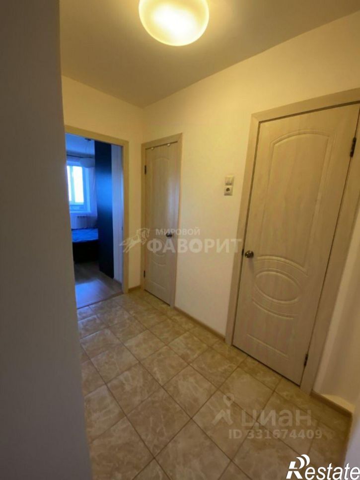 3-комн квартира ул Ялтинская, 92В,  д. 92В