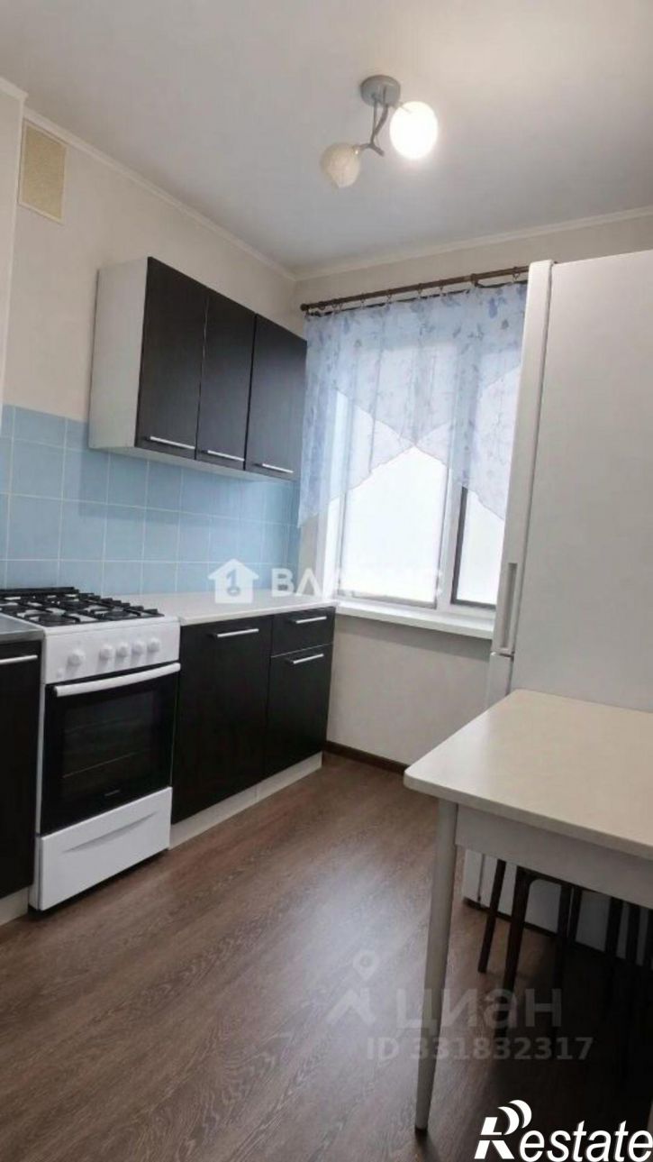 1-комн квартира ул Комарова, 12,  д. 12