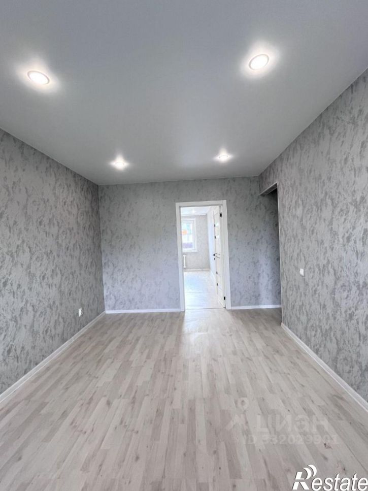 2-комн квартира ул Короленко, 126А,  д. 126А