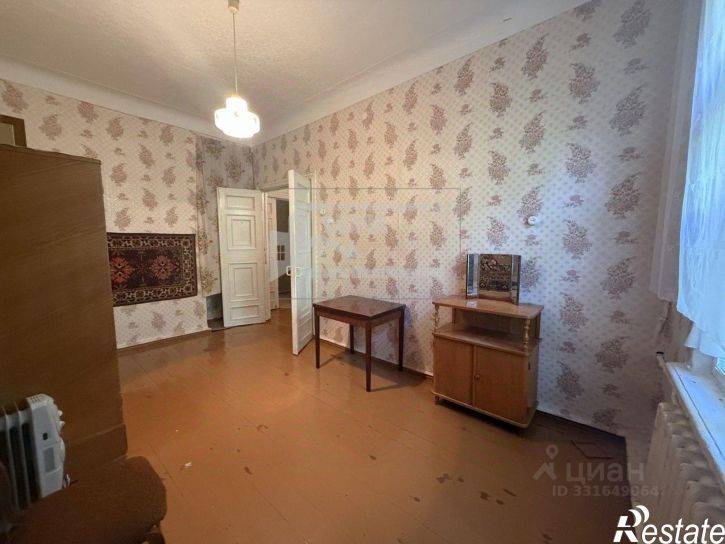 3-комн квартира Орск, ул. Чекасина, 36