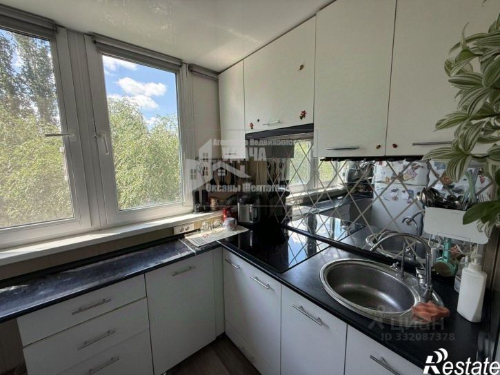 2-комн квартира ул Крайняя, 42,  д. 42