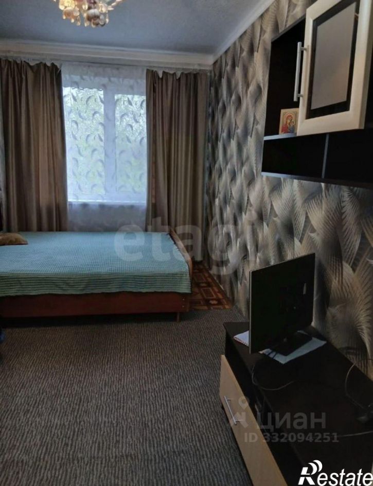 3-комн квартира ул Тамбовская, 10,  д. 10