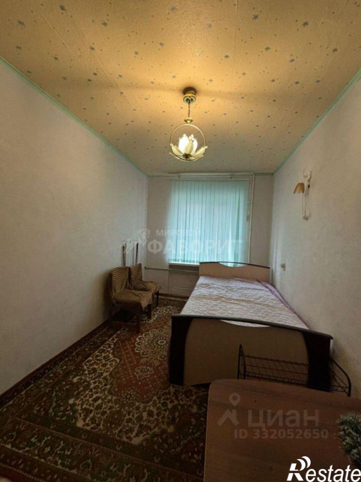 3-комн квартира ул Юлина, 4,  д. 4
