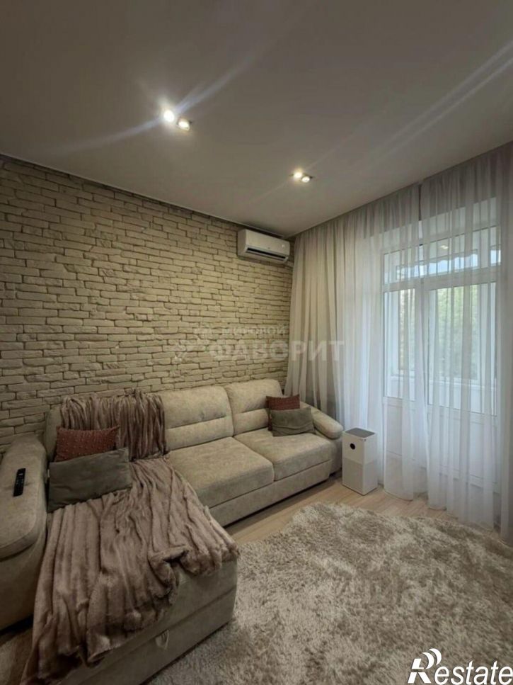 2-комн квартира ул Новосибирская, 32,  д. 32