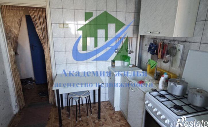 4-комн квартира ул Ялтинская, 76,  д. 76