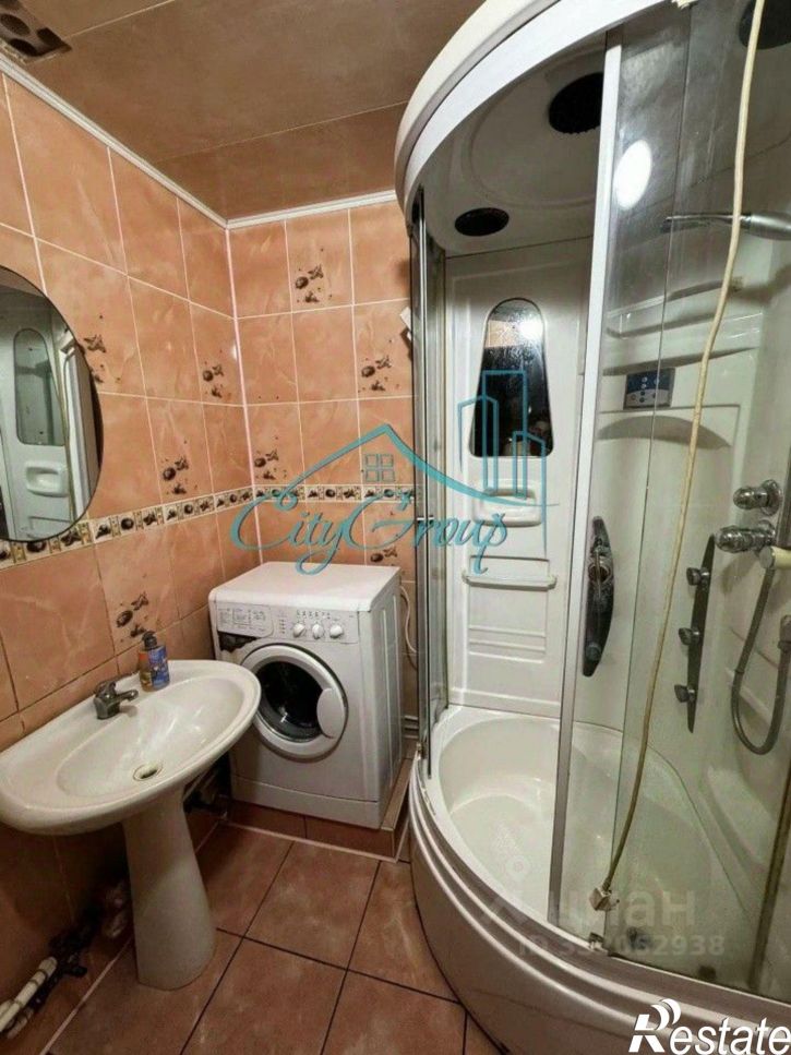 3-комн квартира Сарматский пер, 3,  д. 3