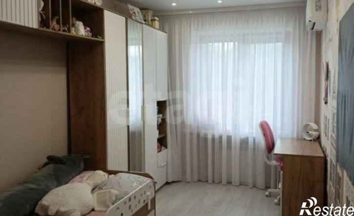 3-комн квартира ул Новосибирская, 52,  д. 52