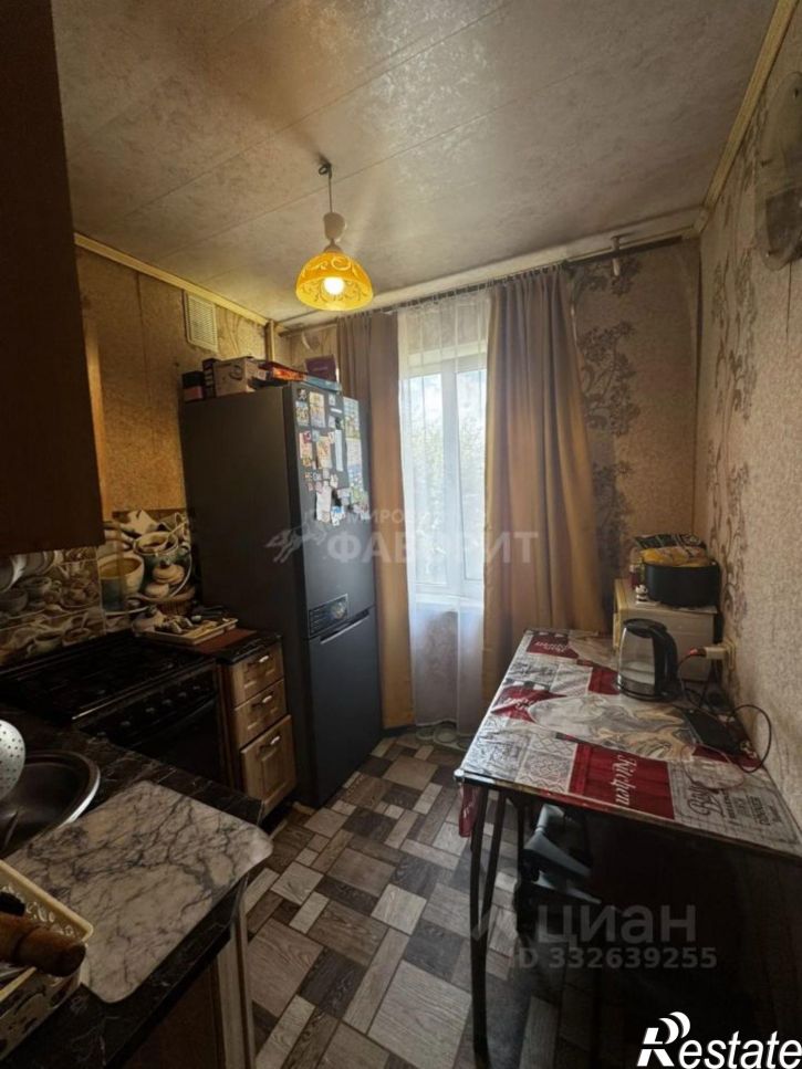 4-комн квартира ул Комарова, 24,  д. 24