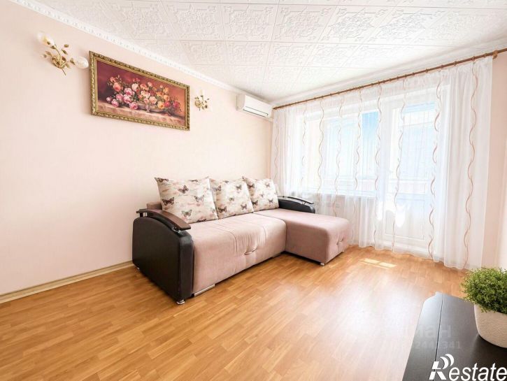 3-комн квартира мкр 6-й, 12,  д. 12