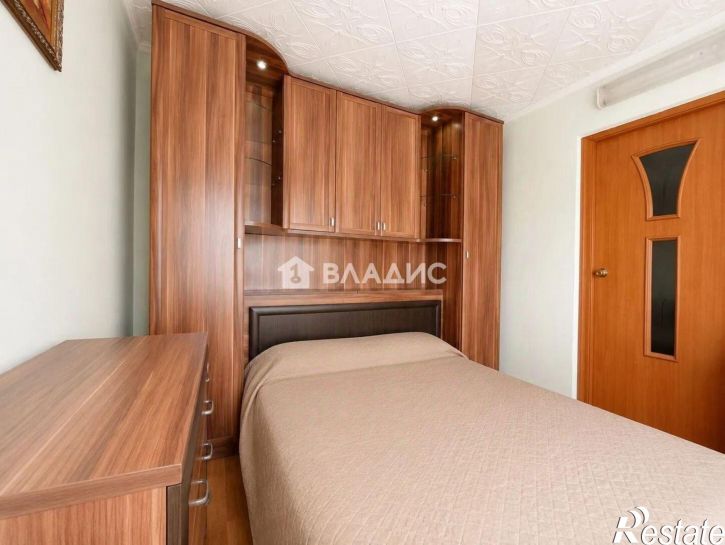 3-комн квартира мкр 6-й, 12,  д. 12
