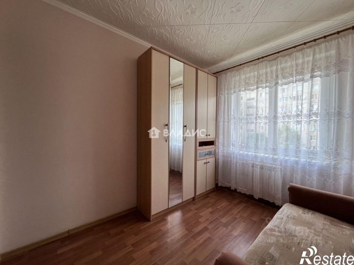 3-комн квартира мкр 6-й, 12,  д. 12