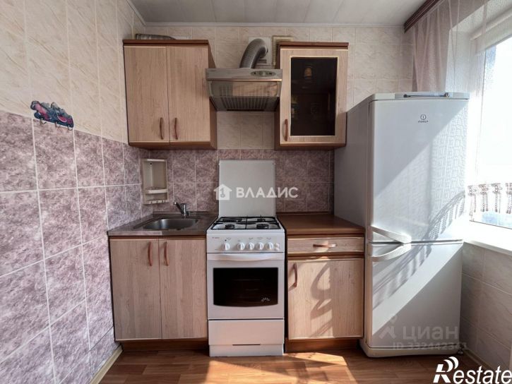 3-комн квартира мкр 6-й, 12,  д. 12
