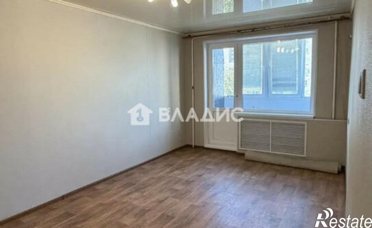 3-комн квартира ул Новомосковская, 98,  д. 98