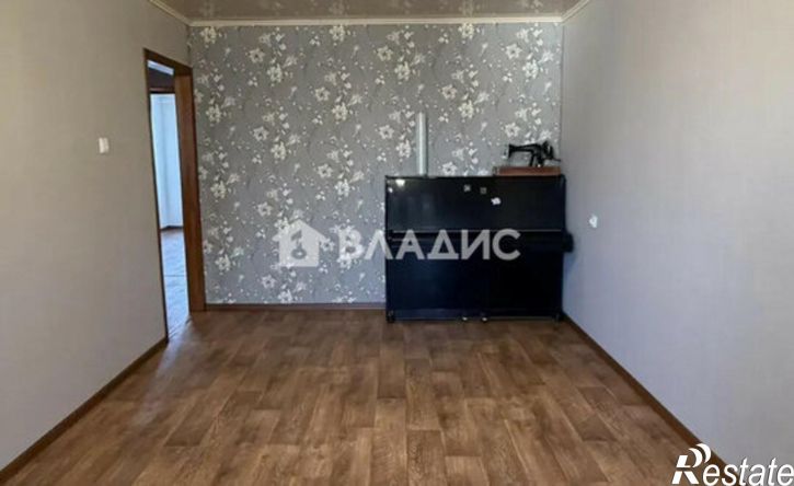 3-комн квартира ул Новомосковская, 98,  д. 98