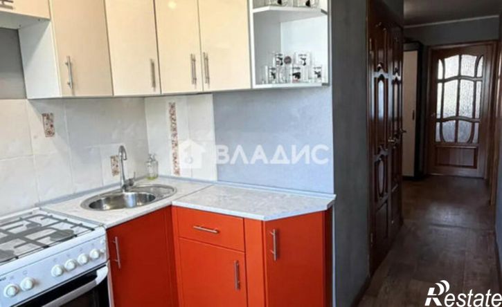 3-комн квартира ул Новомосковская, 98,  д. 98