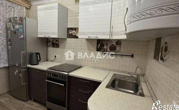 2-комн квартира ул Тамбовская, 10,  д. 10