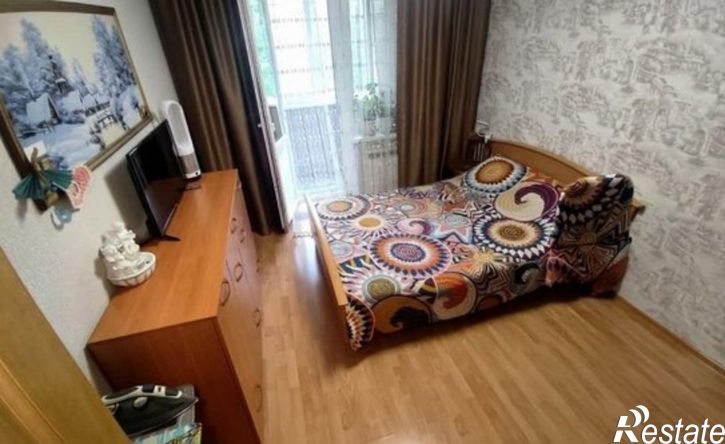 3-комн квартира ул Стасова, 8,  д. 8