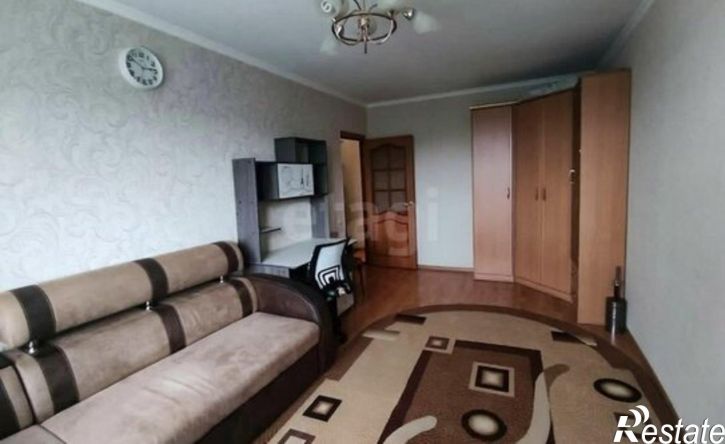 3-комн квартира ул Стасова, 8,  д. 8