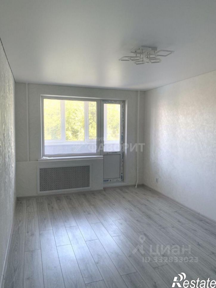 3-комн квартира ул Ялтинская, 93А,  д. 93А