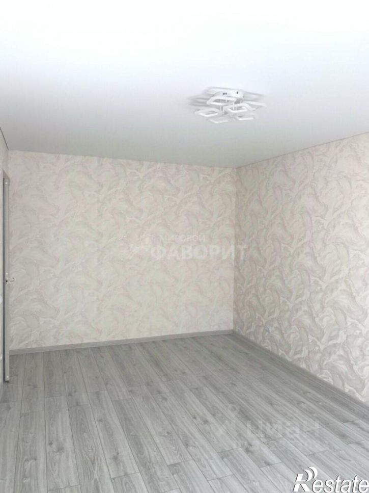 3-комн квартира ул Ялтинская, 93А,  д. 93А