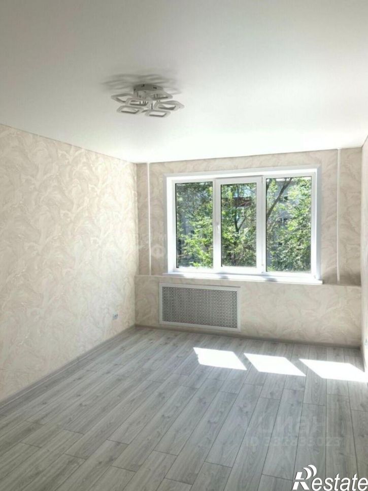 3-комн квартира ул Ялтинская, 93А,  д. 93А