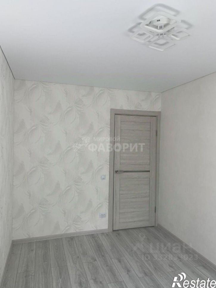 3-комн квартира ул Ялтинская, 93А,  д. 93А