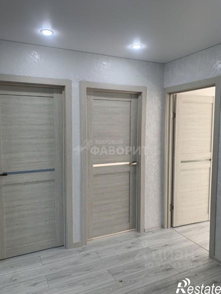 3-комн квартира ул Ялтинская, 93А,  д. 93А