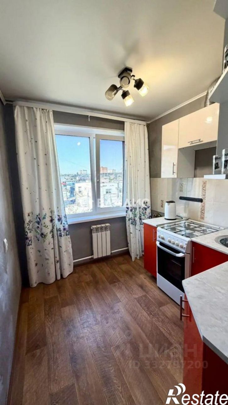 3-комн квартира ул Новомосковская, 98,  д. 98
