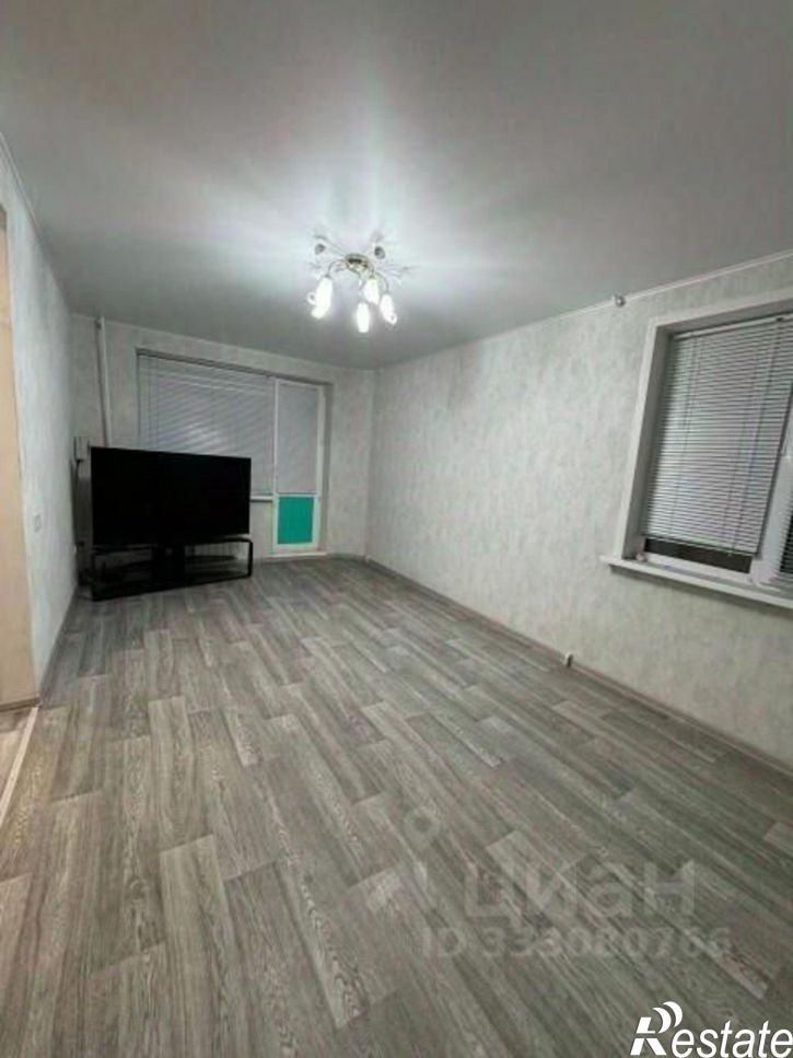 1-комн квартира ул Комарова, 4,  д. 4