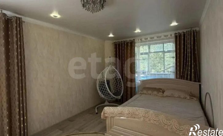3-комн квартира улица Короленко, 134А,  д. 134А