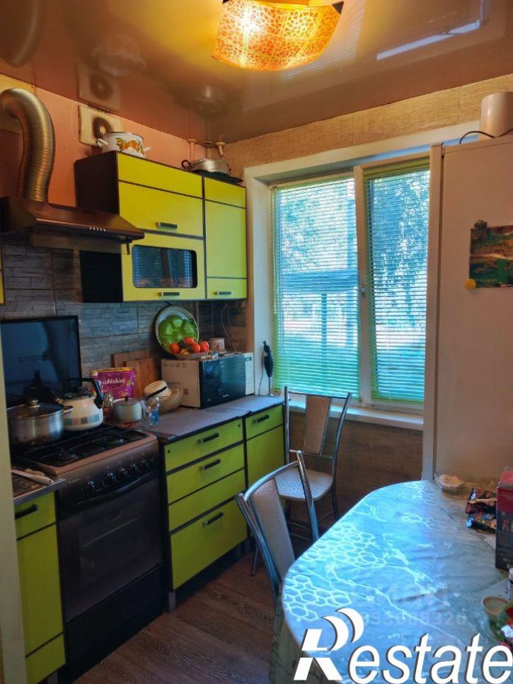 2-комн квартира Омская улица, 60,  д. 60
