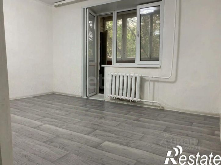 1-комн квартира мкр 6-й, 4,  д. 4