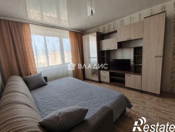 1-комн квартира Крайняя улица, 42,  д. 42
